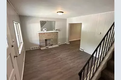 811 Sebring Ave, Beechview, PA 15216 - Photo 2