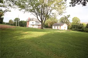 847 Old National Pike, Centerville, PA 15417 - Photo 8
