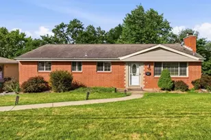 4774 Beall Dr, Pittsburgh, PA 15236 - Photo 1