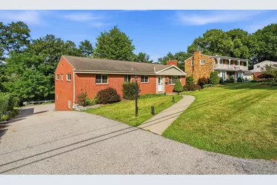 4774 Beall Dr, Pittsburgh, PA 15236 - Photo 2