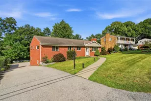 4774 Beall Dr, Pittsburgh, PA 15236 - Photo 2