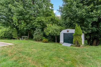 86 Fawnvue Dr, Robinson Twp, PA 15136 - Photo 26