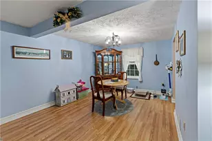 86 Fawnvue Dr, Robinson Twp, PA 15136 - Photo 12