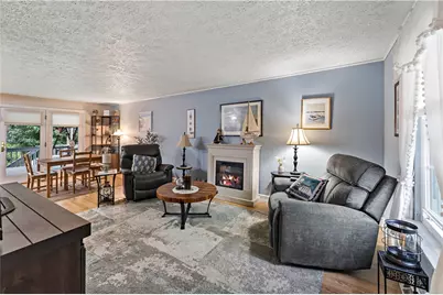 86 Fawnvue Dr, Robinson Twp, PA 15136 - Photo 4
