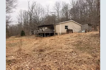 845 Wattersonville Rd, Washington Township, PA 16218 - Photo 4