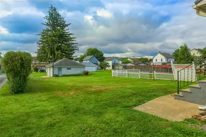 321 Hazel Ave, Ellwood City, PA 16117 - Photo 40
