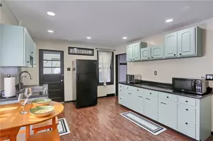 321 Hazel Ave, Ellwood City, PA 16117 - Photo 18
