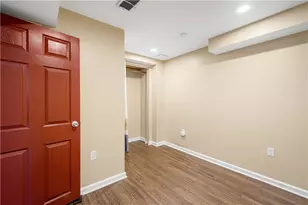 3190 Mayflower Dr, Pittsburgh, PA 15227 - Photo 22