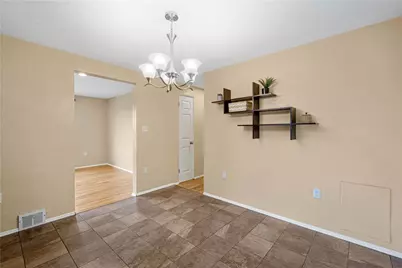 3190 Mayflower Dr, Pittsburgh, PA 15227 - Photo 12