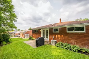 3190 Mayflower Dr, Pittsburgh, PA 15227 - Photo 26