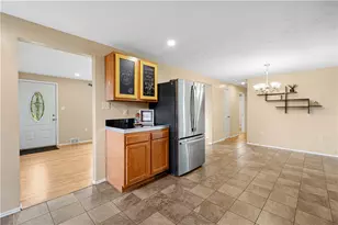 3190 Mayflower Dr, Pittsburgh, PA 15227 - Photo 6