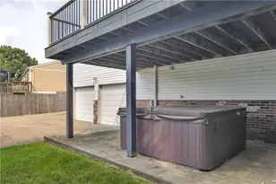 421 Rampart Blvd, Pittsburgh, PA 15068 - Photo 6