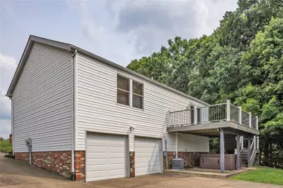 421 Rampart Blvd, Pittsburgh, PA 15068 - Photo 4