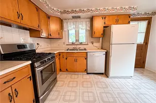 2218 Cypress Dr, White Oak, PA 15131 - Photo 10