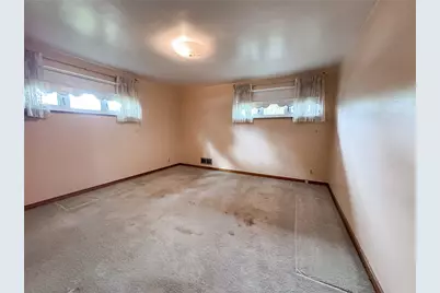 2218 Cypress Dr, White Oak, PA 15131 - Photo 12