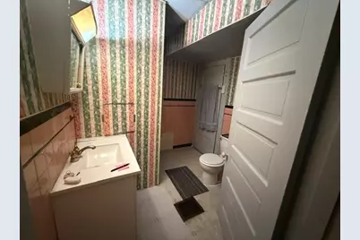 617 Florence Ave, Pittsburgh, PA 15202 - Photo 8