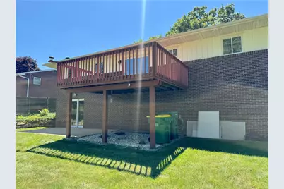 135 Hampton Ct, Twp of But SW, PA 16002 - Photo 30