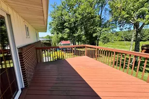 135 Hampton Ct, Twp of But SW, PA 16002 - Photo 18