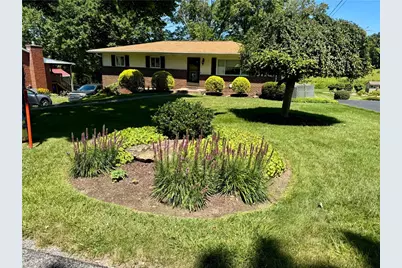 135 Hampton Ct, Twp of But SW, PA 16002 - Photo 4