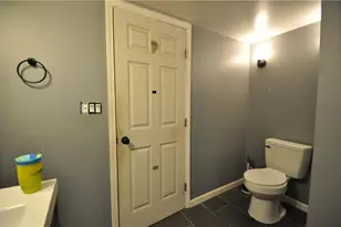 533 College Cir, Rostraver, PA 15012 - Photo 10