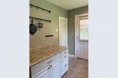 1372 Washington Blvd, McKeesport, PA 15133 - Photo 8