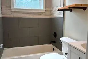 1372 Washington Blvd, McKeesport, PA 15133 - Photo 14