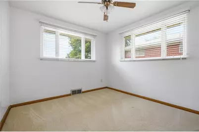 620 Lafayette Dr, Clairton, PA 15025 - Photo 10