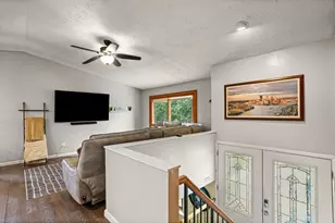 443 Deerfield Dr, Cranberry Township, PA 16066 - Photo 4