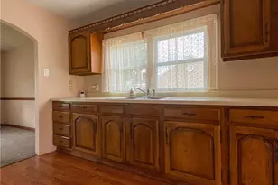 1916 South Dr, Hopewell Township, PA 15001 - Photo 12