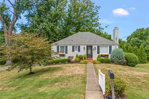 2009 Mohawk Rd, Pittsburgh, PA 15241 - Photo 2