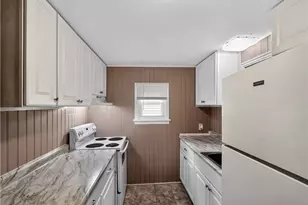 111 James St, North Versailles, PA 15137 - Photo 4