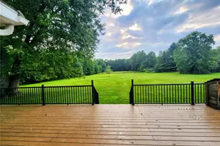 2890 Spencer Rd, Hermitage, PA 16148 - Photo 4
