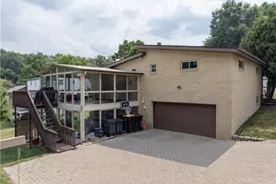 3269 Forest Rd, Bethel Park, PA 15102 - Photo 24