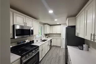 149 Eastminster Dr, Verona, PA 15147 - Photo 10
