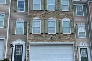 102 Alderwood Dr, South Greensburg Boro, PA 15601 - Photo 1