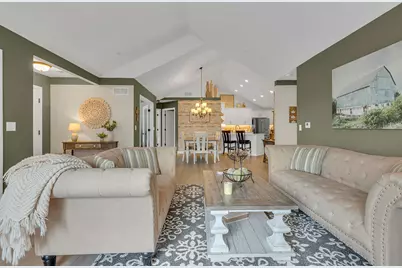 2022 S Links Avenue, Center Township, PA 16001 - Photo 6