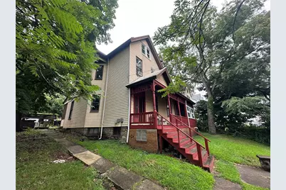 742 Chartiers Avenue, McKees Rocks, PA 15136 - Photo 1
