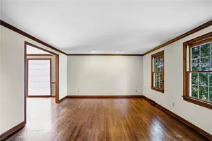 139 Alleyne Dr, Pittsburgh, PA 15215 - Photo 2