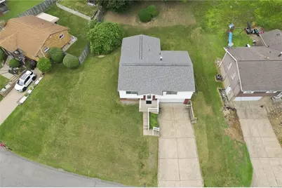 230 Arnold Dr, McKeesport, PA 15132 - Photo 4