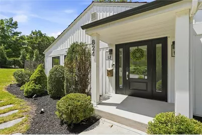 824 Foxland Drive, Pittsburgh, PA 15243 - Photo 2