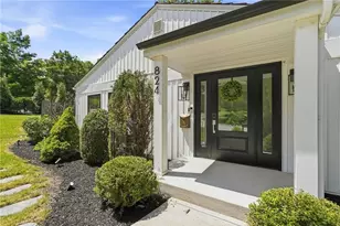824 Foxland Dr, Pittsburgh, PA 15243 - Photo 2
