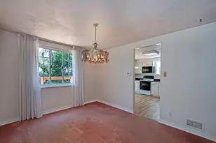 823 Rolling Rock Rd, Baldwin Twp, PA 15234 - Photo 10