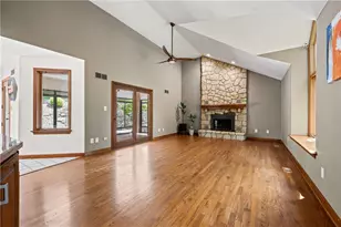101 Park Ln, Murrysville, PA 15668 - Photo 2