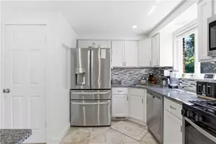 1635 Collins Ave, Jefferson Hills, PA 15025 - Photo 8