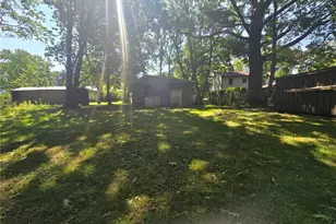 470 Glenridge Rd, Erie City, PA 16509 - Photo 4