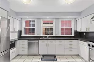 703 St James St, Pittsburgh, PA 15232 - Photo 4