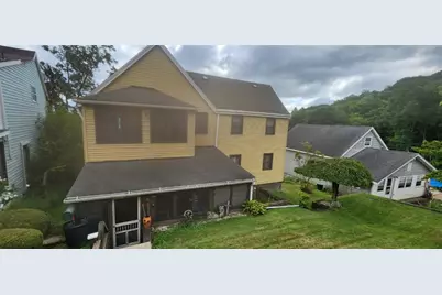 915 Border Avenue, Ellwood City, PA 16117 - Photo 4