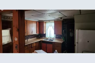 915 Border Avenue, Ellwood City, PA 16117 - Photo 20