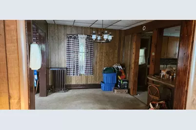915 Border Avenue, Ellwood City, PA 16117 - Photo 16