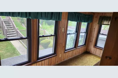 915 Border Avenue, Ellwood City, PA 16117 - Photo 22